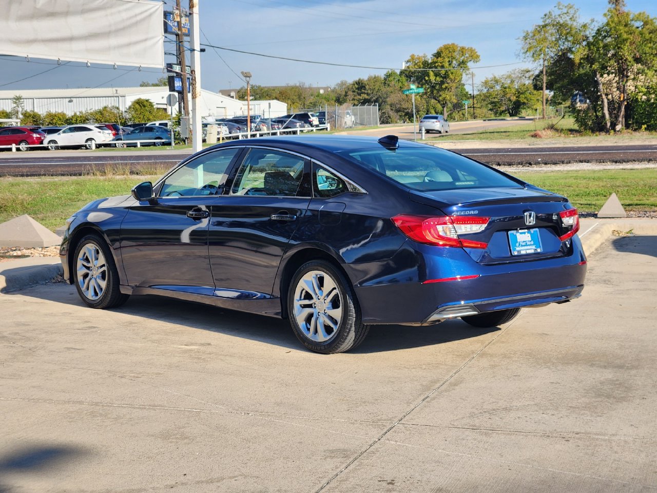 Used 2019 Honda Accord LX image 7