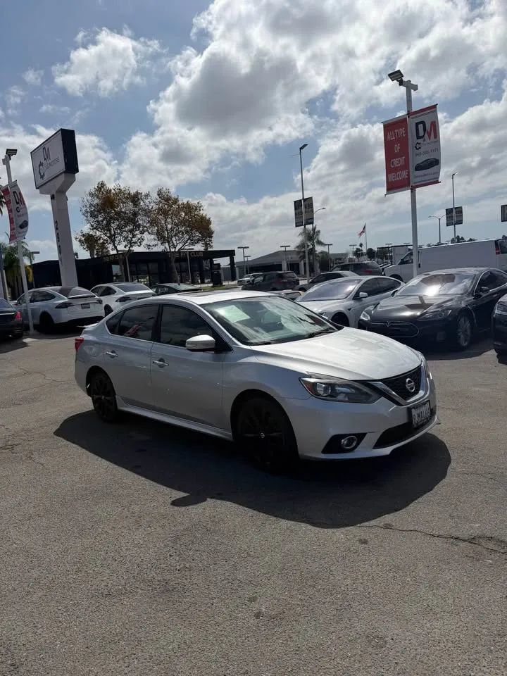 Used 2019 Nissan Sentra SR Turbo FWD image 2