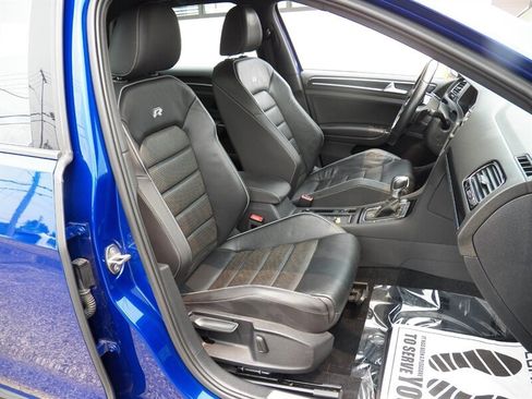 Used 2018 Volkswagen Golf 4-Door AWD/4WD image 11
