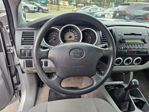 Used 2006 Toyota Tacoma 4x4 Regular Cab image 18