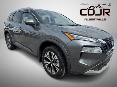 Used 2023 Nissan Rogue SV w/ SV Premium B Package image 1