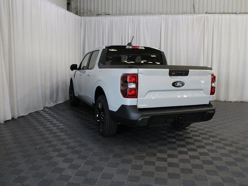 New 2025 Ford Maverick Lariat w/ Black Appearance Package image 22