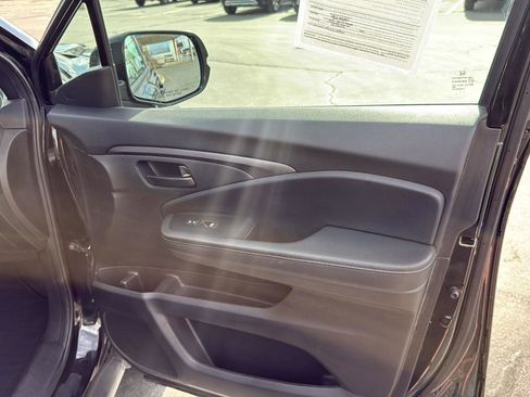 Certified 2023 Honda Passport EX-L image 32