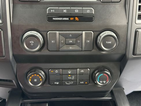 Used 2019 Ford F150 XL w/ Equipment Group 101A Mid AWD/4WD image 15