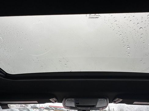 Used 2023 Dodge Charger SXT image 25