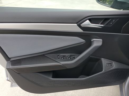 New 2026 Volkswagen Jetta SE image 13