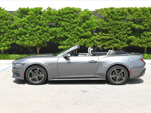 Used 2024 Ford Mustang Premium RWD image 7