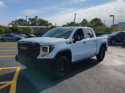 Used 2024 GMC Sierra 1500 AT4X w/ AT4X AEV Edition image 10