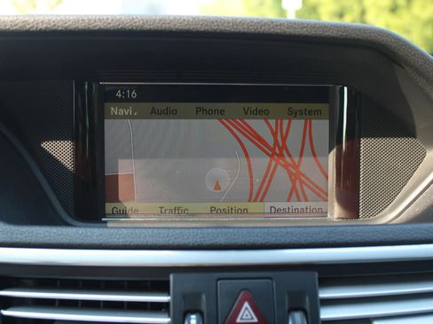 Used 2010 Mercedes-Benz E 63 AMG Sedan image 21