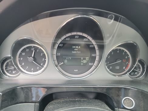 Used 2011 Mercedes-Benz E 350 4MATIC Sedan image 15