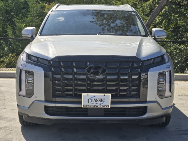 Used 2024 Hyundai Palisade Limited FWD image 3