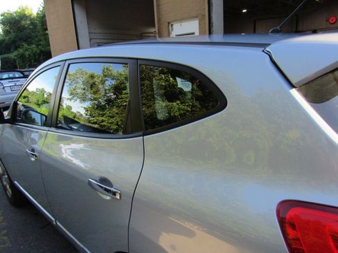 Used 2013 Nissan Rogue S AWD/4WD image 6