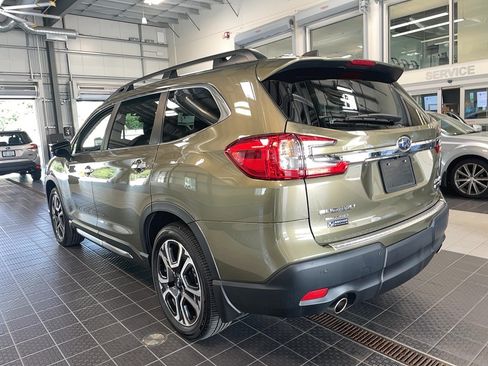 Used 2025 Subaru Ascent Touring AWD/4WD image 19