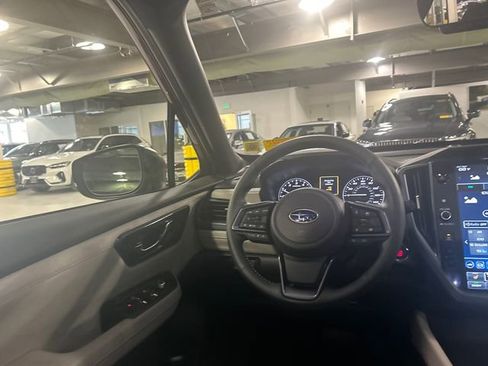 Used 2025 Subaru Forester Limited image 27