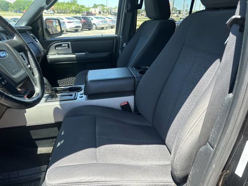 Used 2017 Ford Expedition EL XLT AWD/4WD image 11