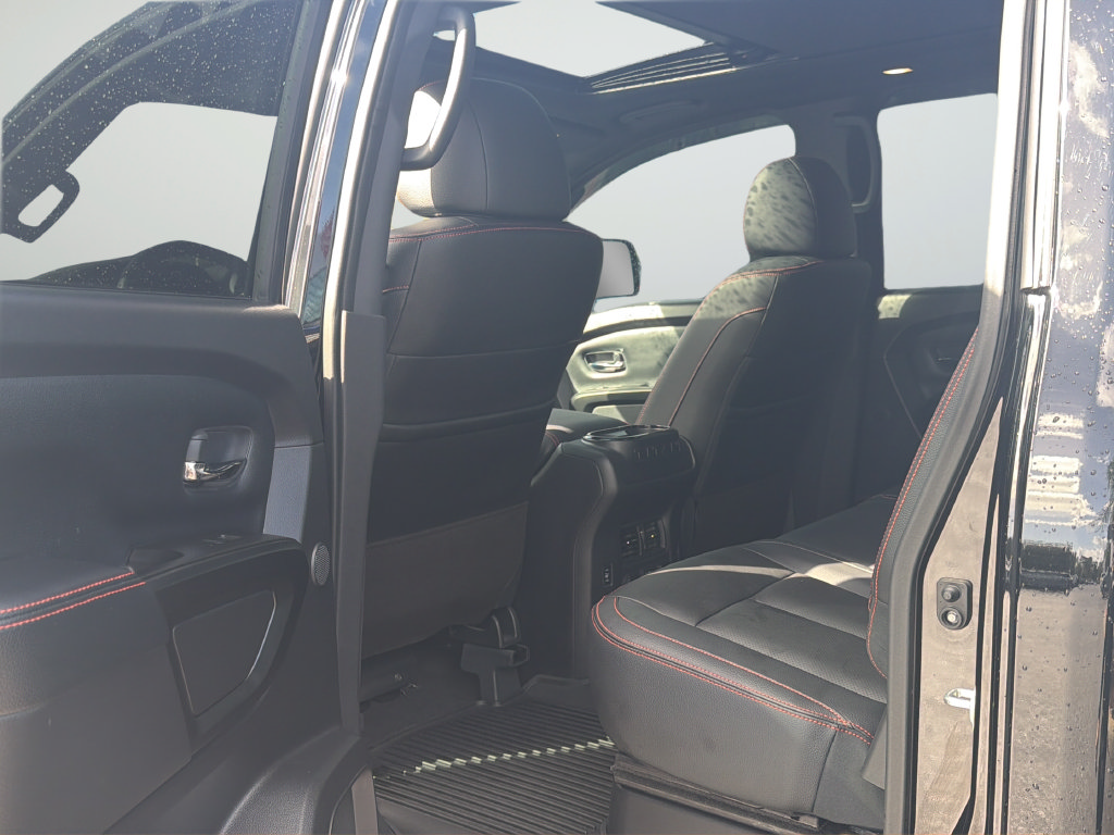 Used 2024 Nissan Titan PRO-4X w/ Pro-4x Convenience Package AWD/4WD image 24
