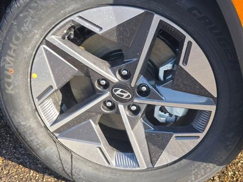 New 2026 Hyundai Tucson SEL image 16