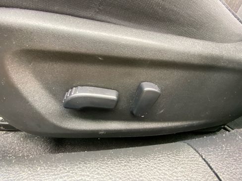 Used 2024 Nissan Altima 2.5 SV FWD image 10