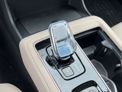 New 2026 Volvo XC90 B6 Plus w/ Protection Package Premier image 24