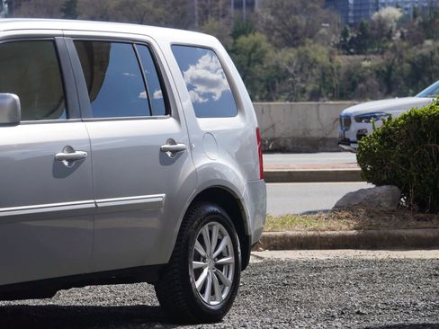 Used 2013 Honda Pilot EX image 23