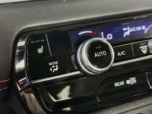 Used 2024 Honda Pilot TrailSport image 24