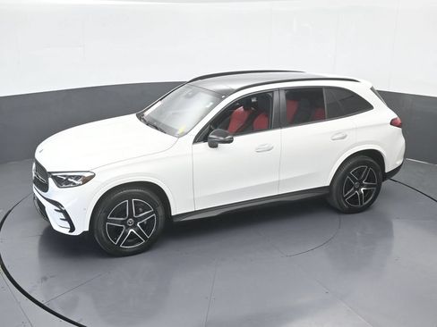 Used 2025 Mercedes-Benz GLC 300 image 46