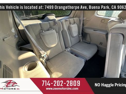 Used 2011 Toyota Highlander 2WD w/ Tech Pkg image 24