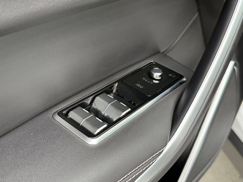 New 2026 Jaguar F-PACE R-Dynamic S image 10