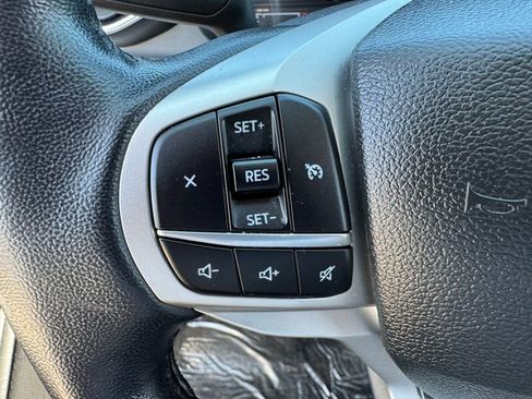 Used 2023 Ford Explorer XLT w/ Equipment Group 202A AWD/4WD image 23