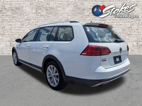 Used 2017 Volkswagen Golf Alltrack S AWD/4WD image 6