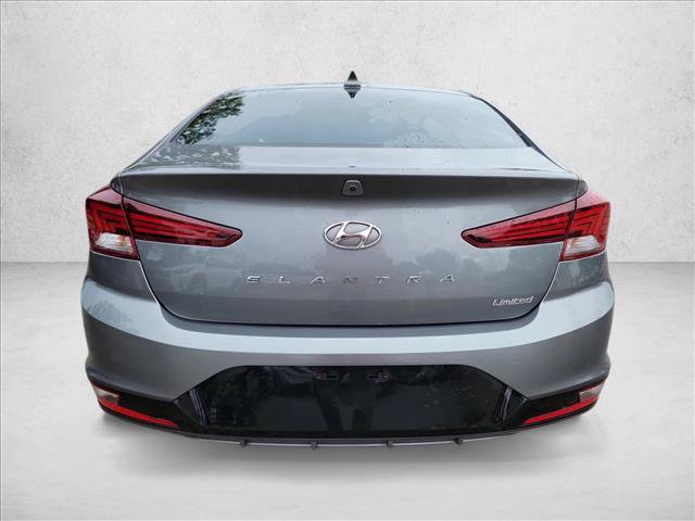 Used 2020 Hyundai Elantra Limited w/ Cargo Package (C1) FWD image 3