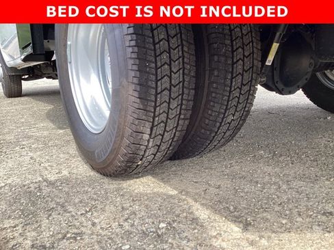 New 2025 GMC Sierra 3500 Pro w/ Convenience Package image 12