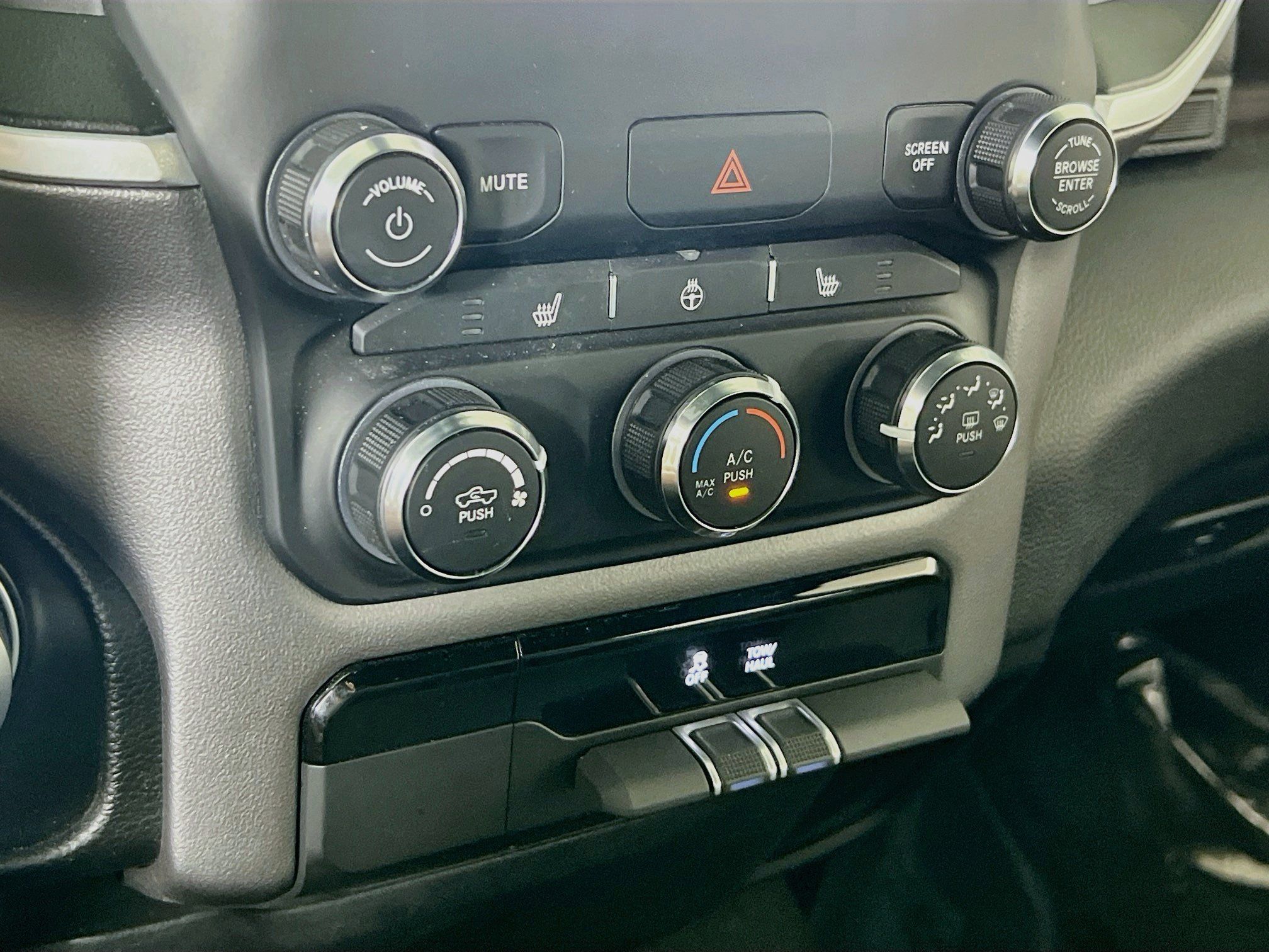 Used 2023 RAM 1500 Big Horn AWD/4WD image 15