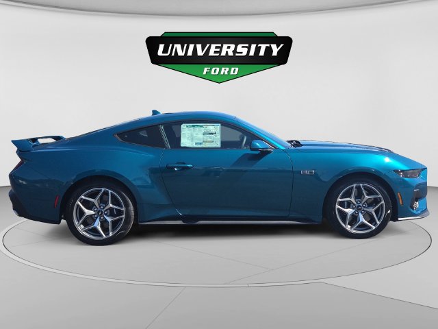 New 2026 Ford Mustang GT w/ GT Performance Package RWD image 2