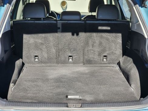 Used 2021 Volkswagen Tiguan SE image 20