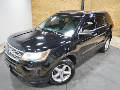 Used 2018 Ford Explorer 4WD w/ Class II Trailer Tow Package image 2