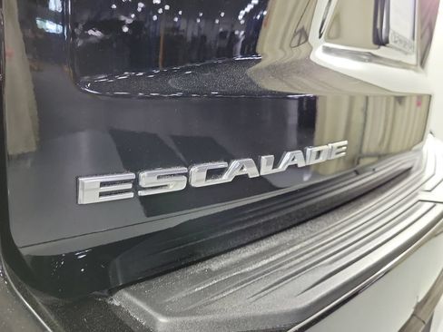 Used 2024 Cadillac Escalade ESV Premium Luxury Platinum AWD/4WD image 5