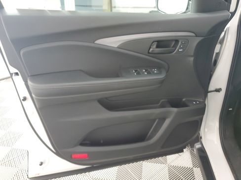 Used 2023 Honda Passport EX-L image 29