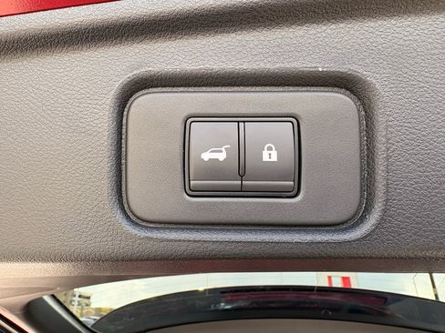 Certified 2025 Nissan Pathfinder Rock Creek AWD/4WD image 12