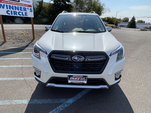 Used 2022 Subaru Forester Touring w/ Popular Package #3 AWD/4WD image 8