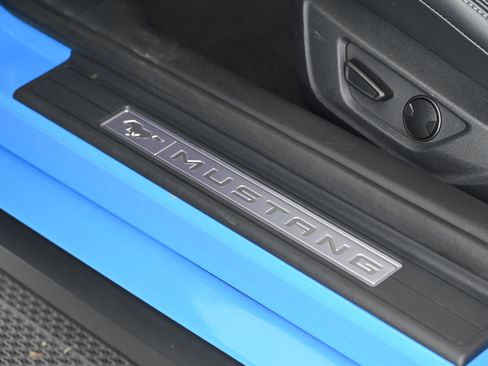 Used 2025 Ford Mustang GT Premium image 19