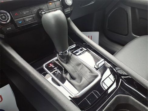 Certified 2024 Jeep Compass Limited image 21