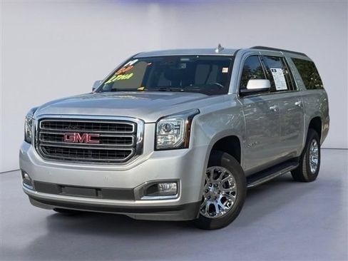 Used 2019 GMC Yukon XL SLT w/ Open Road Package RWD image 2