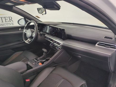 Used 2022 Kia K5 GT-Line image 36