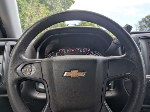 Used 2018 Chevrolet Silverado 1500 Custom w/ Custom Value Package RWD image 23