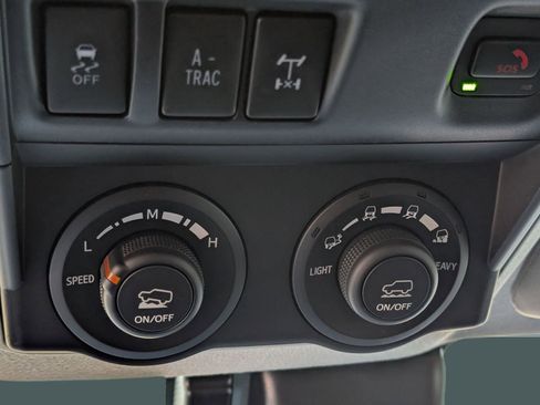 Used 2024 Toyota 4Runner TRD Off-Road image 25