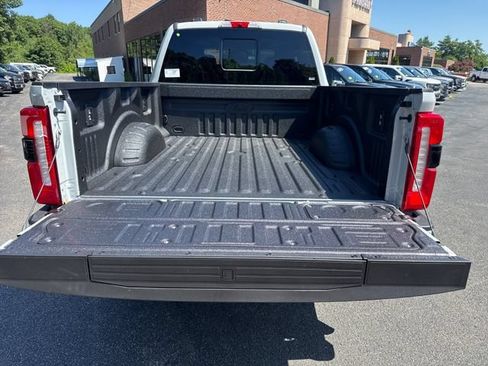 New 2026 Ford F250 Lariat w/ Black Appearance Package AWD/4WD image 14