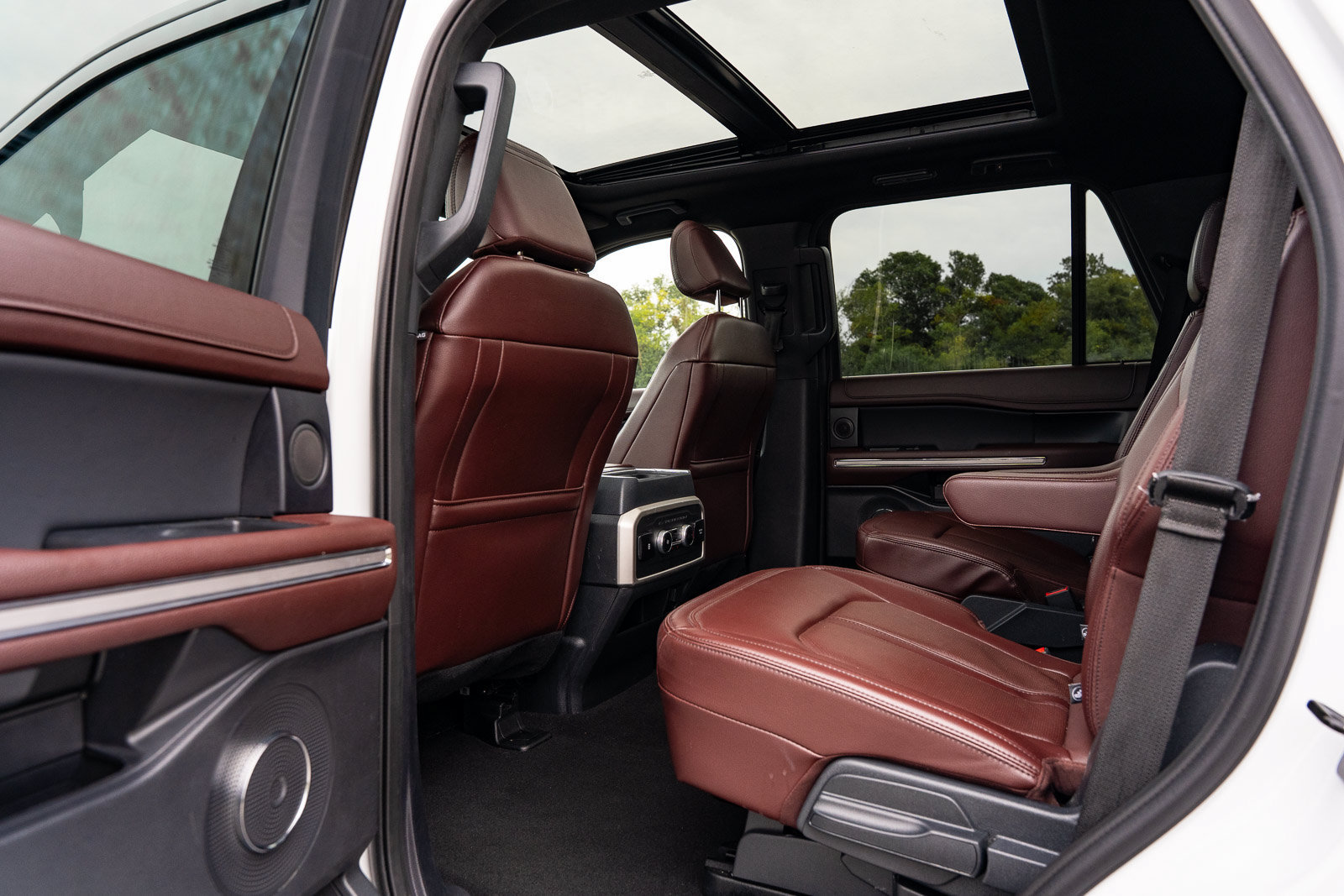 Used 2024 Ford Expedition Limited RWD image 18