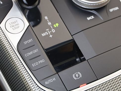 Used 2023 BMW M440i Coupe image 35