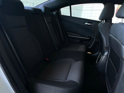 Used 2016 Dodge Charger SE w/ Popular Equipment Group image 16